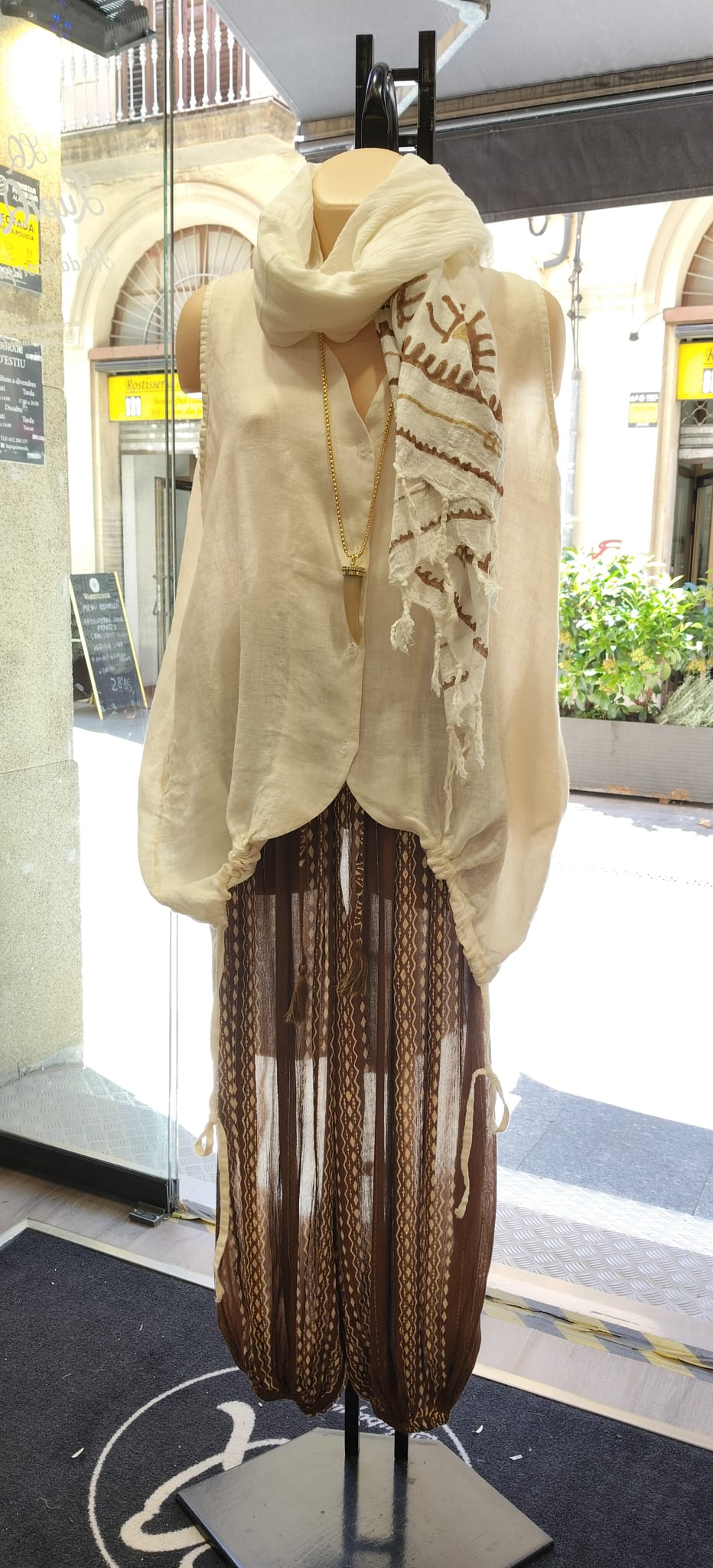 Pantalón aren ARABIA 27074
